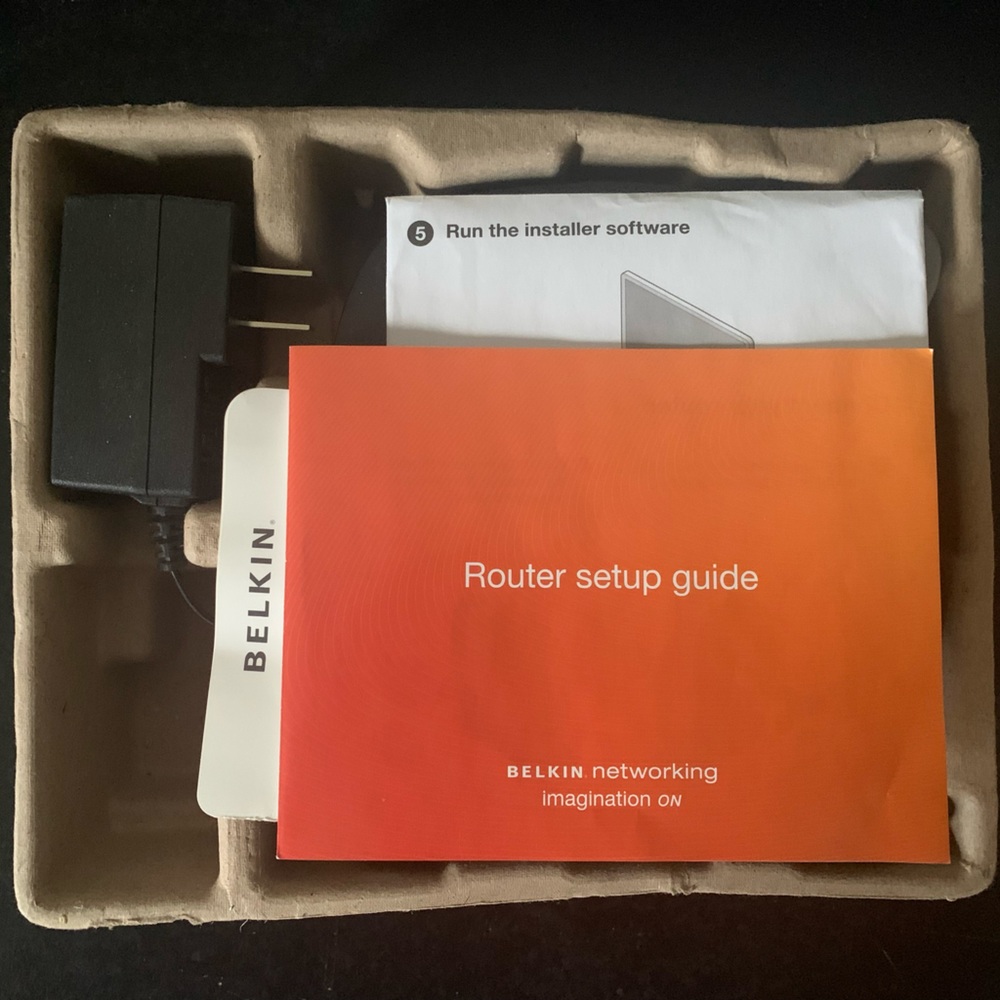 Belkin Wireless-N Router N300 ~ EUC - Picture 7 of 7